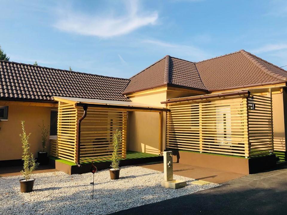 Bubble House - Apartmanok ซิลวาชวาร็อด ภายนอก รูปภาพ