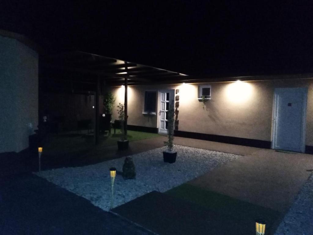 Bubble House - Apartmanok ซิลวาชวาร็อด ภายนอก รูปภาพ